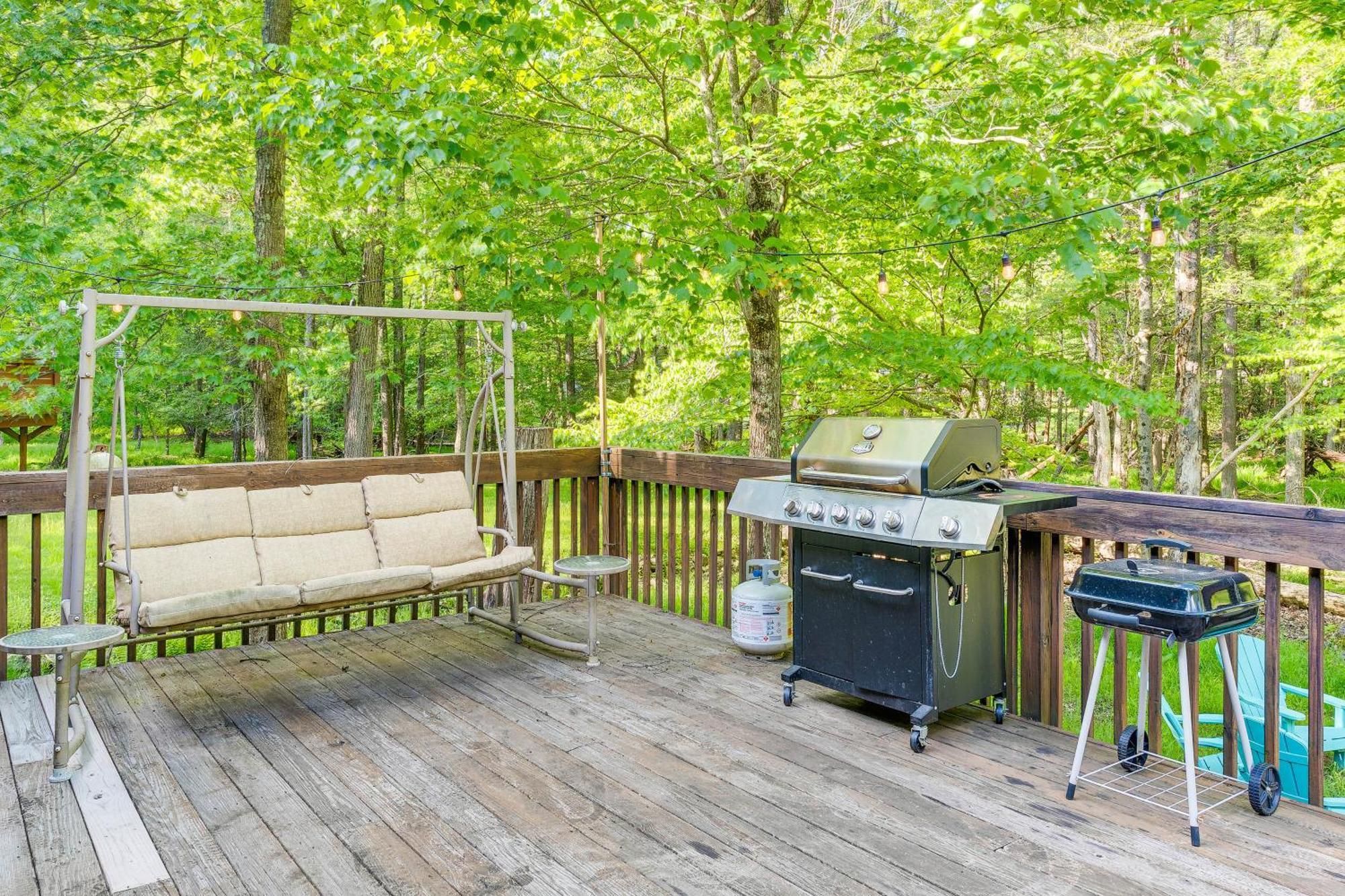 Pet-Friendly Pocono Lake Oasis With Hot Tub! מראה חיצוני תמונה