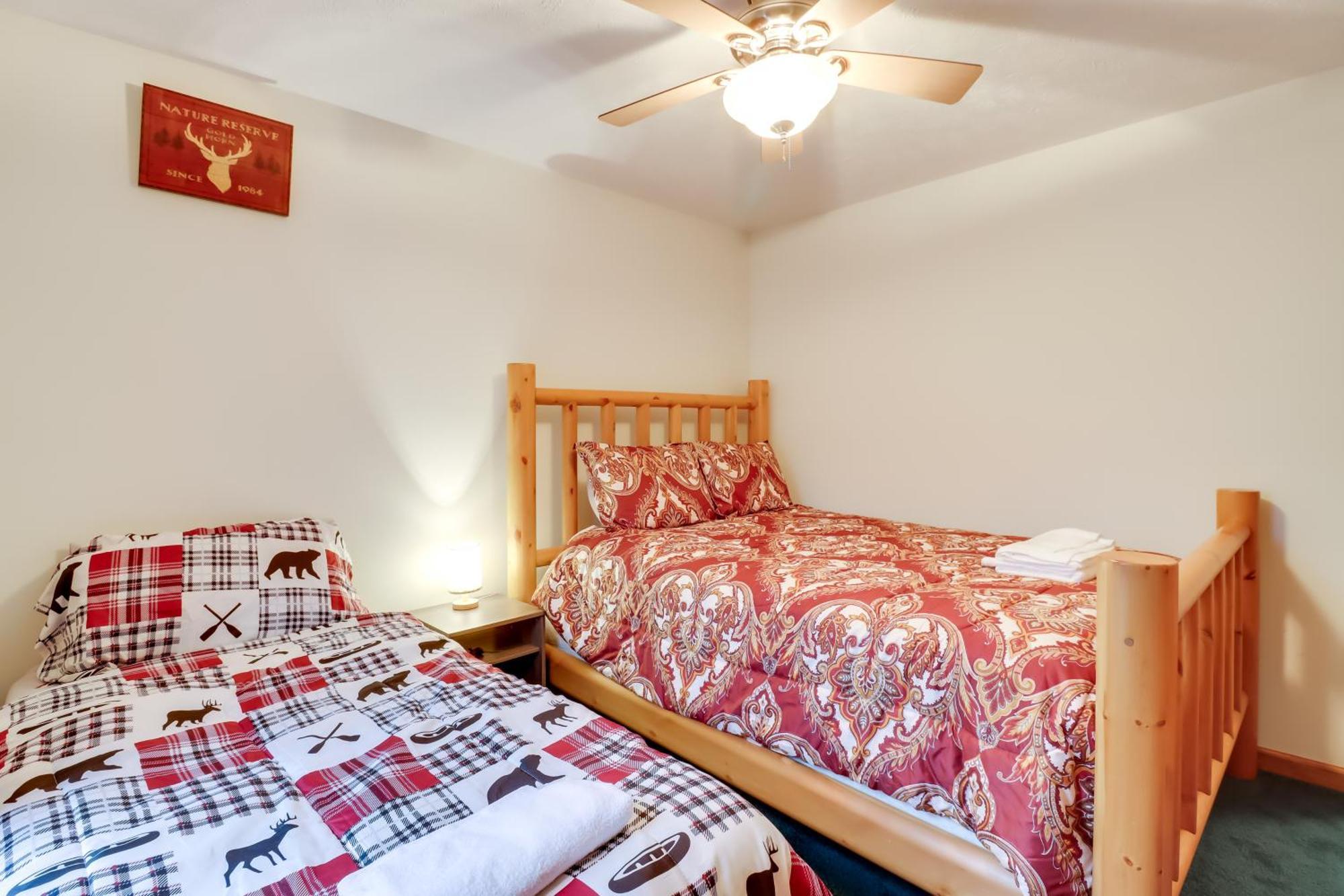 Pet-Friendly Pocono Lake Oasis With Hot Tub! מראה חיצוני תמונה