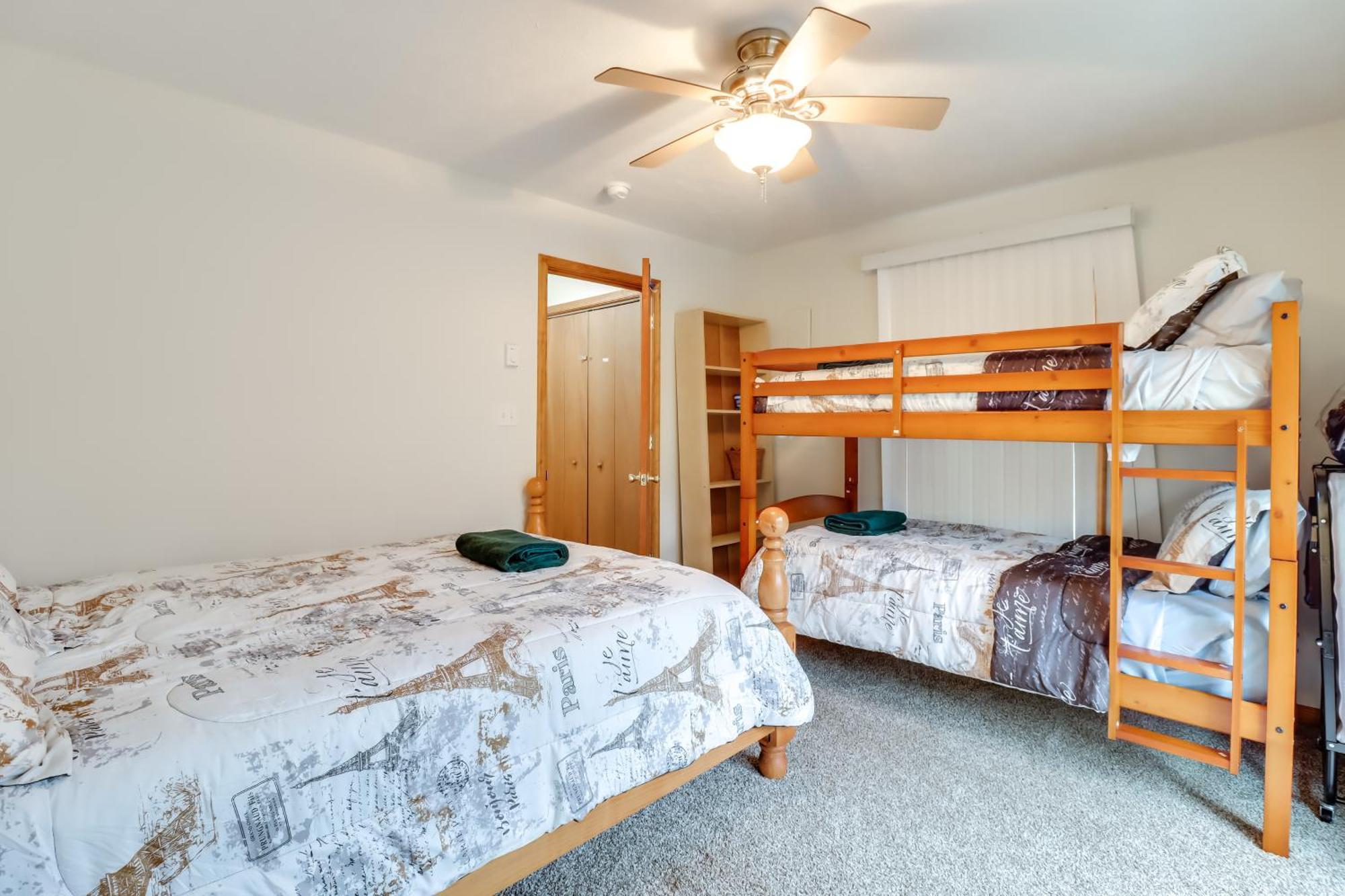 Pet-Friendly Pocono Lake Oasis With Hot Tub! מראה חיצוני תמונה